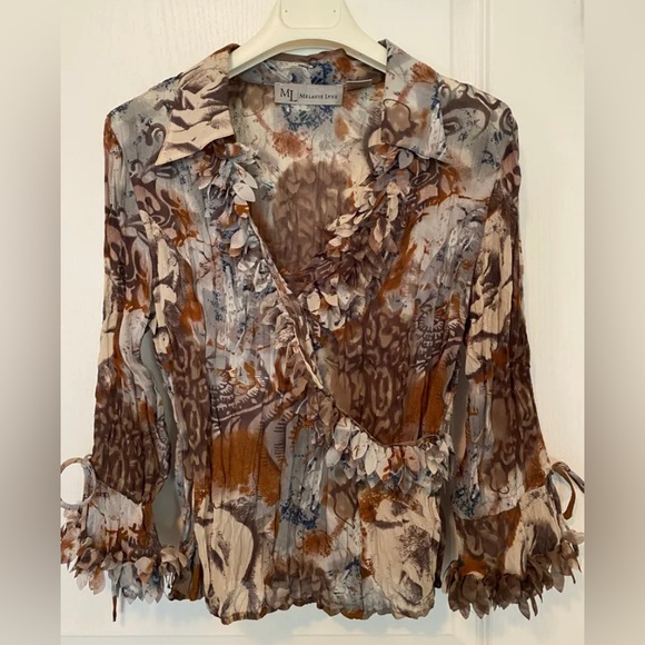 Beautiful Melanie Lyne Top - Picture 1 of 6